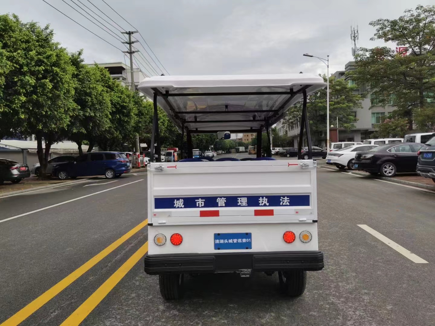 5座電動(dòng)巡邏車帶后斗